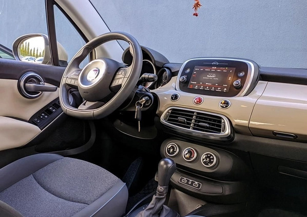 Fiat 500X cena 66900 przebieg: 92150, rok produkcji 2018 z Zakroczym małe 379